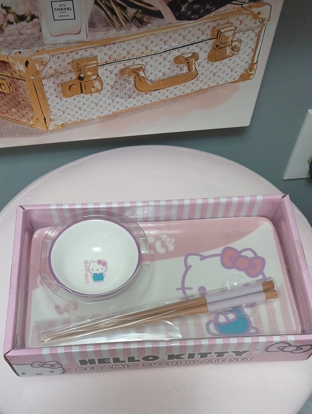 Sanrio Hello Kitty Pink and White Ceramic Sushi Plate Set NIB